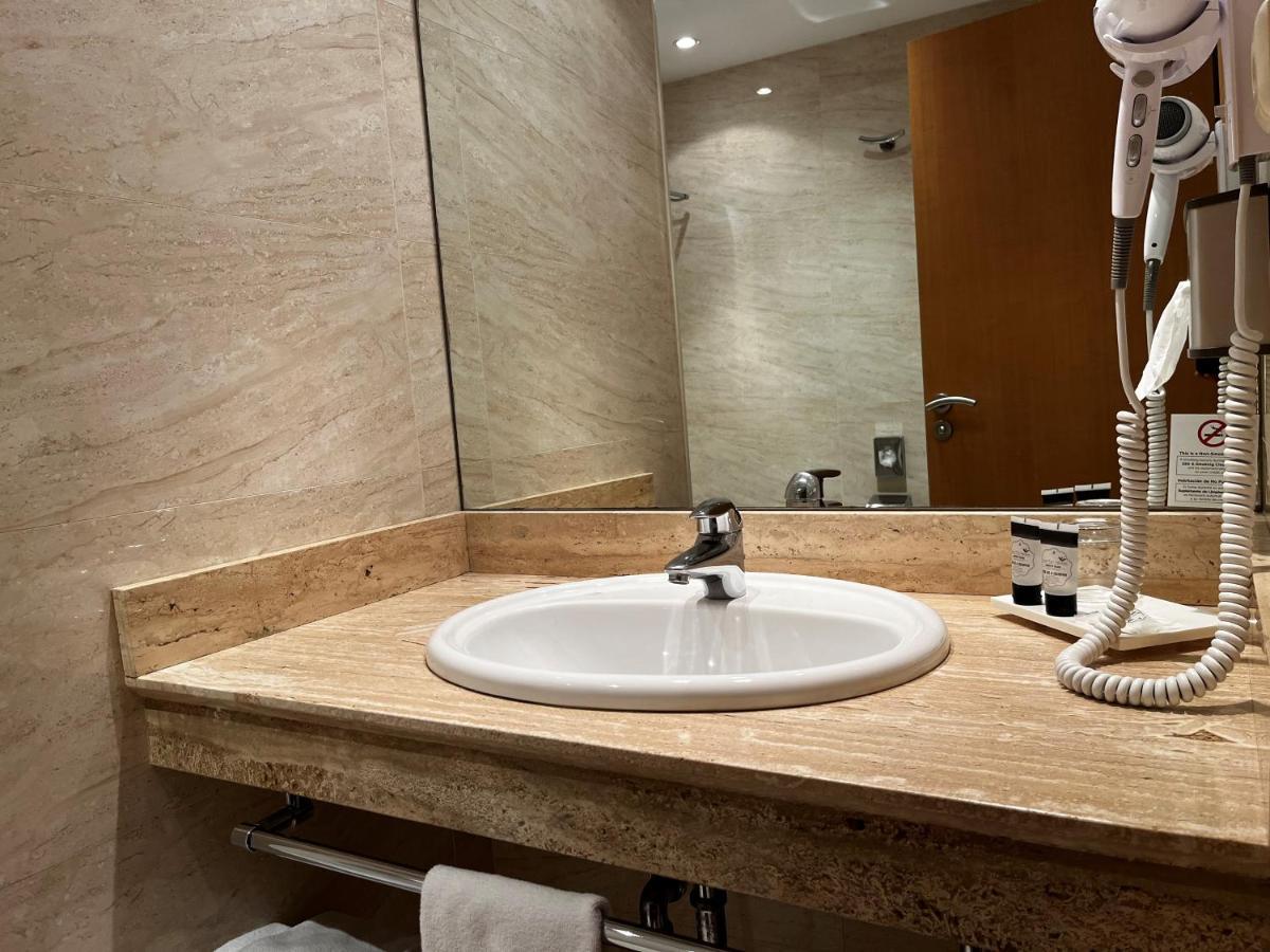 Holiday Inn Express Logrono Rioja By Ihg ภายนอก รูปภาพ