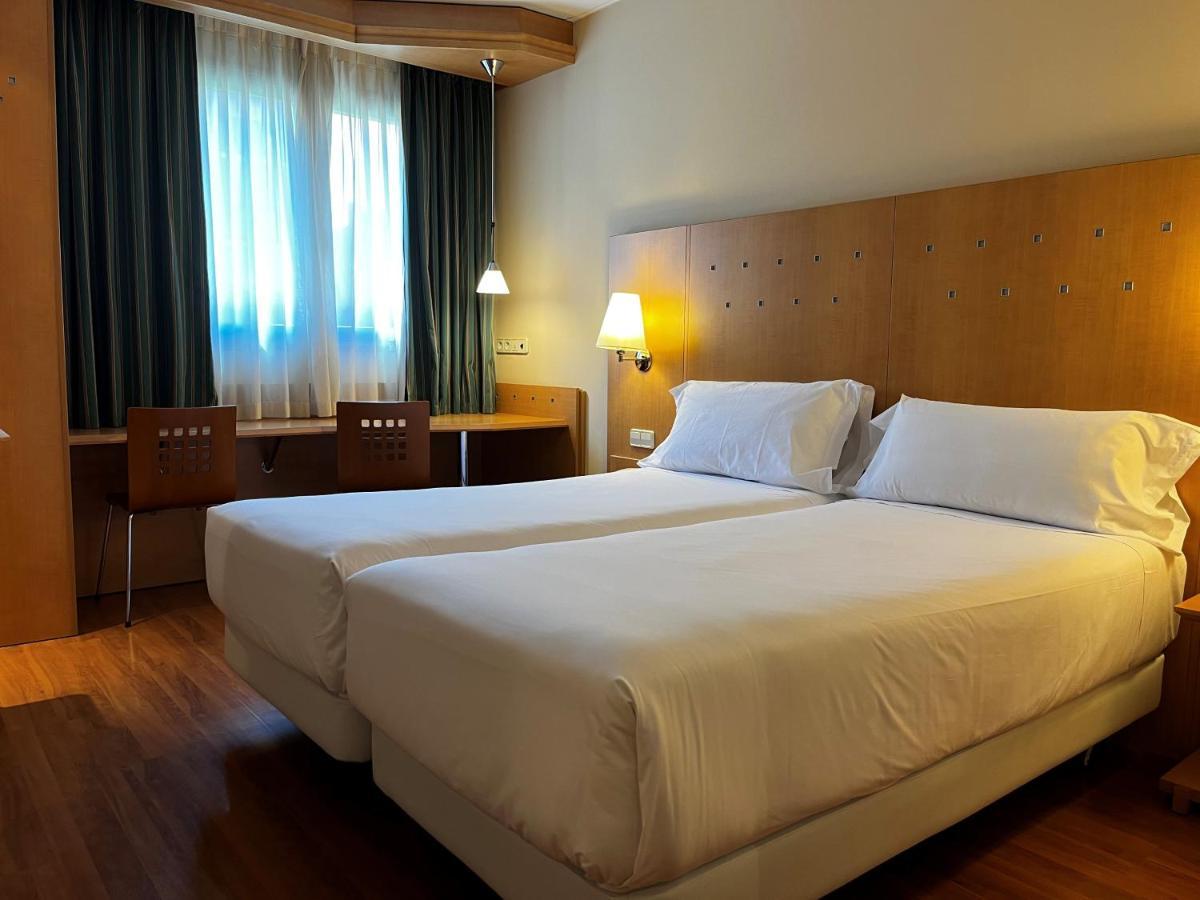 Holiday Inn Express Logrono Rioja By Ihg ภายนอก รูปภาพ