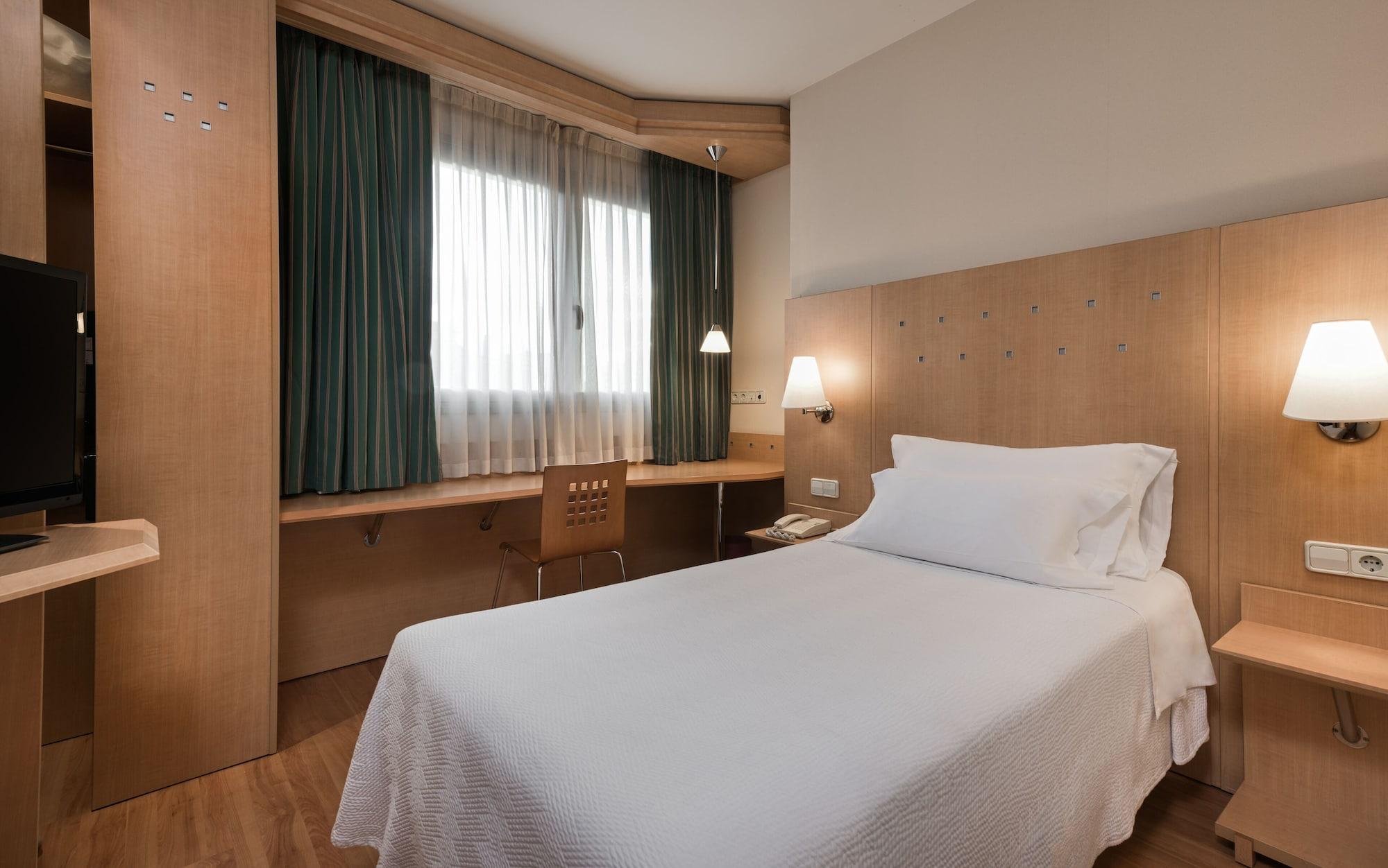 Holiday Inn Express Logrono Rioja By Ihg ภายนอก รูปภาพ