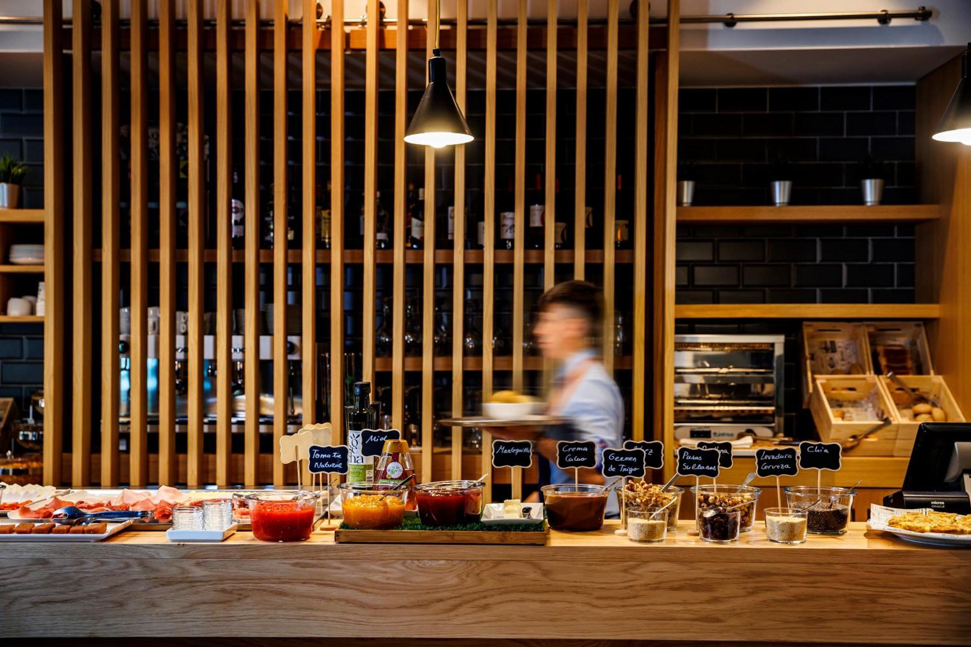 Holiday Inn Express Logrono Rioja By Ihg ภายนอก รูปภาพ
