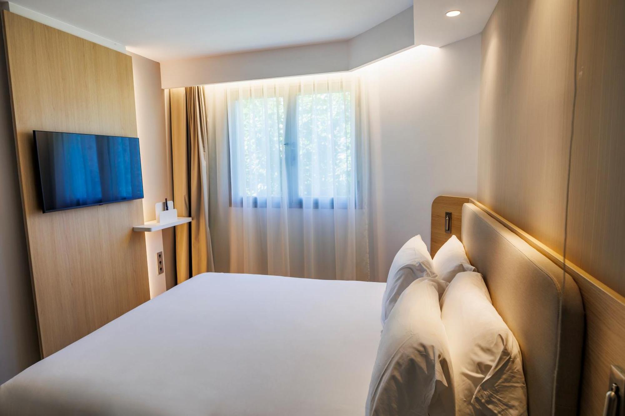 Holiday Inn Express Logrono Rioja By Ihg ภายนอก รูปภาพ