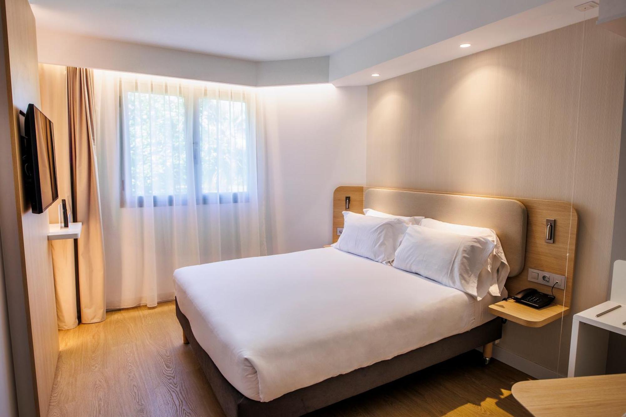 Holiday Inn Express Logrono Rioja By Ihg ภายนอก รูปภาพ