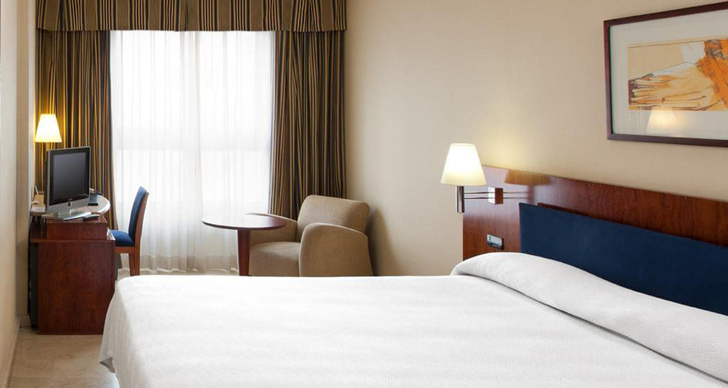 Holiday Inn Express Logrono Rioja By Ihg ภายนอก รูปภาพ
