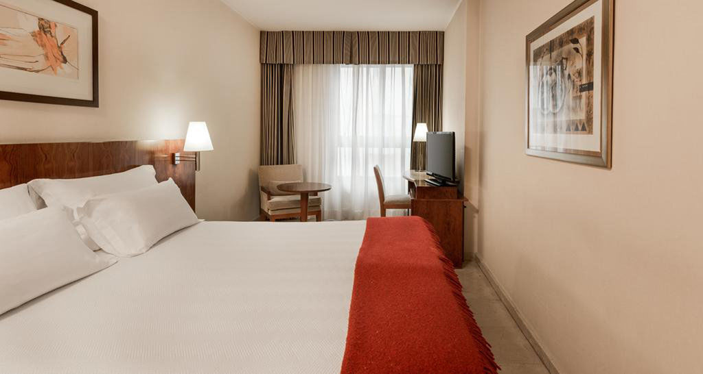 Holiday Inn Express Logrono Rioja By Ihg ภายนอก รูปภาพ