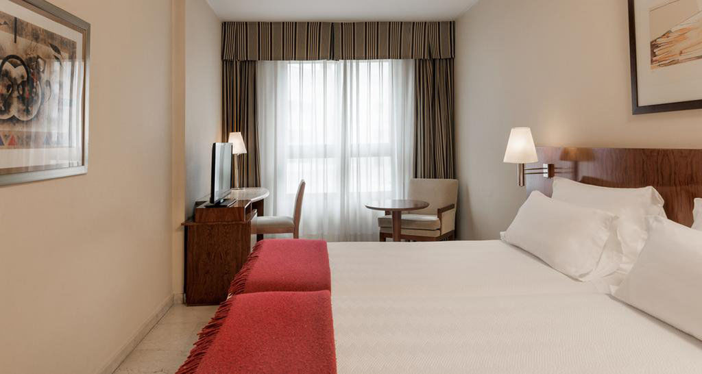 Holiday Inn Express Logrono Rioja By Ihg ภายนอก รูปภาพ