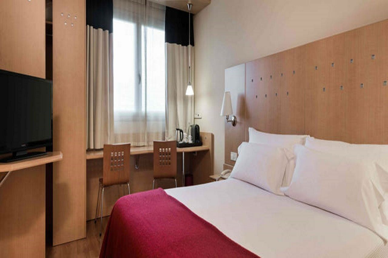 Holiday Inn Express Logrono Rioja By Ihg ภายนอก รูปภาพ